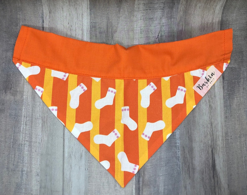 2319!!!! Monster’s Over the Collar Dog Bandana