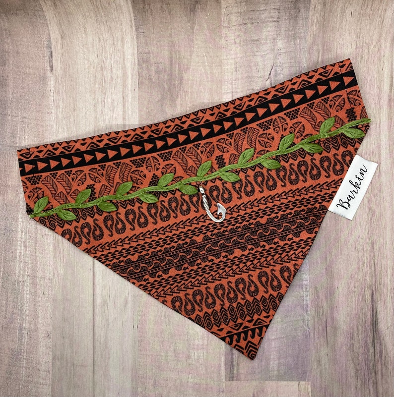 Maui Moana Over the Collar Dog Bandana